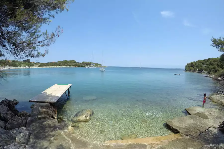 Ćinta beach Ugljan