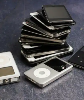 Music Decades: The 2000s | DJ