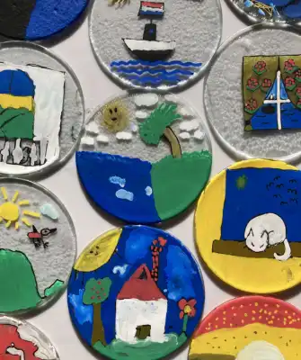 From (Glass) Waste to Christmas Ornament