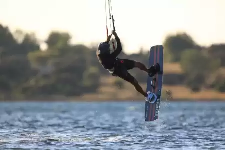 Kitesurfing Beginner Course