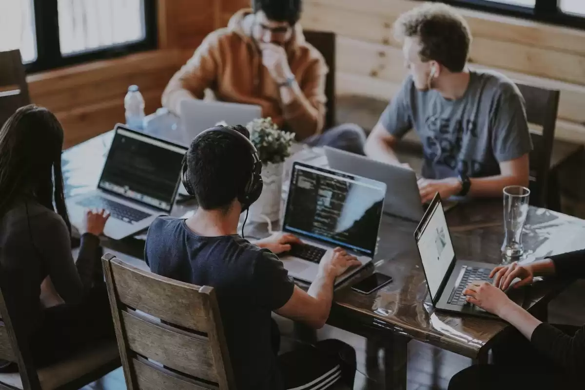 Embrace the Digital Nomad Lifestyle in Zadar: Coliving and Coworking at Its Finest